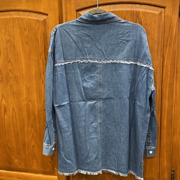 NWOT First Love Blue Denim Shirt size small - Picture 5 of 6